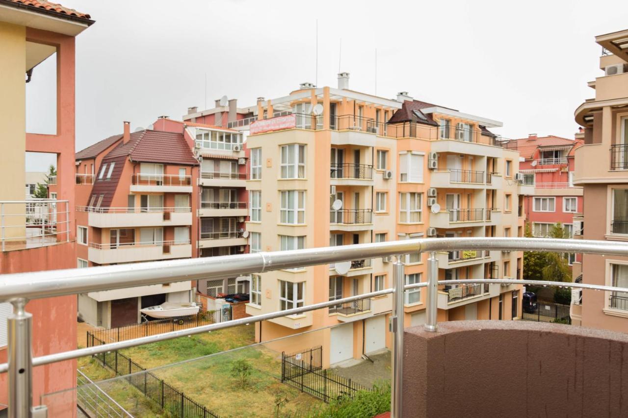 Apartment Coral Pomorie Exterior photo